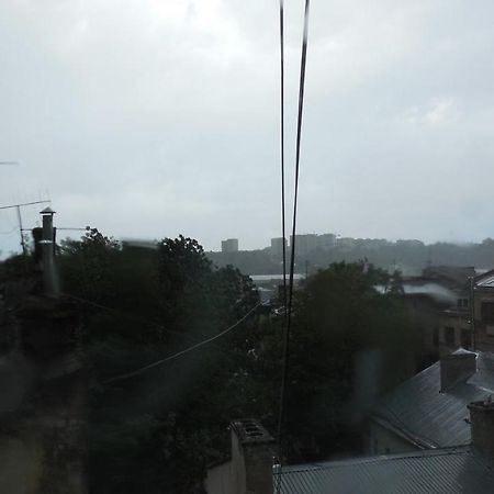 2 Room Apartment Near Opera House ลวีฟ ภายนอก รูปภาพ