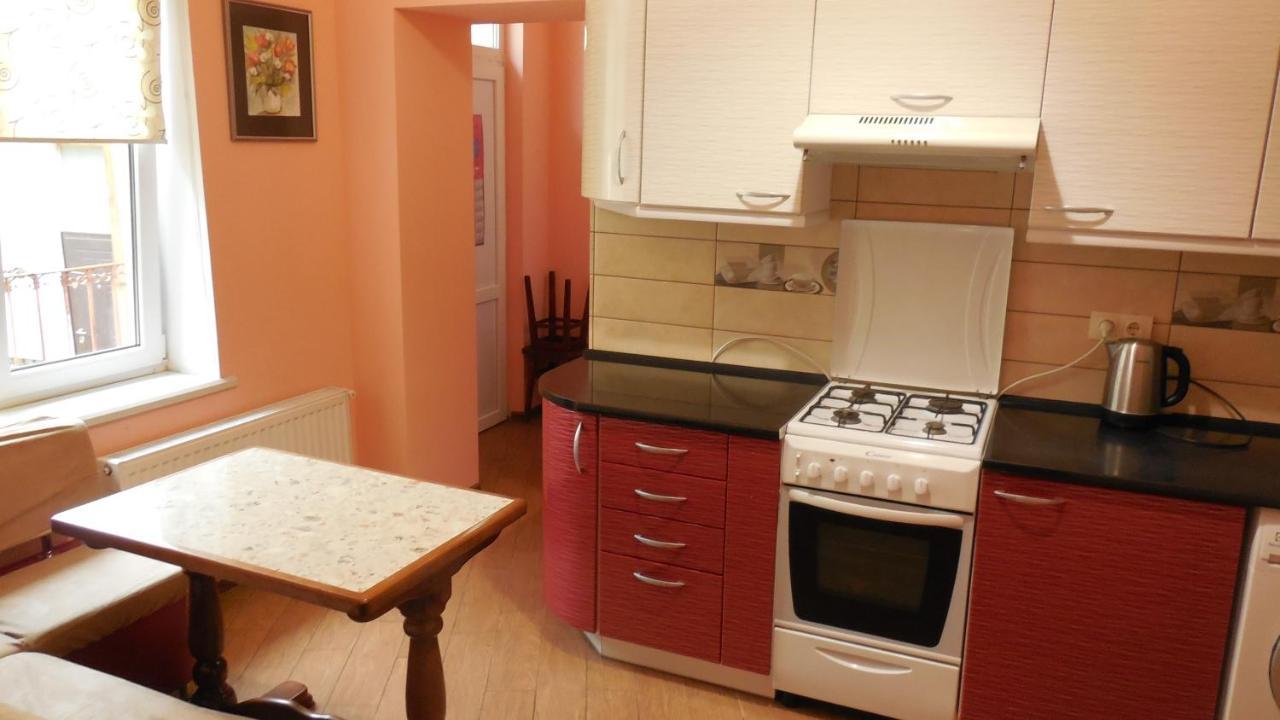 2 Room Apartment Near Opera House ลวีฟ ภายนอก รูปภาพ