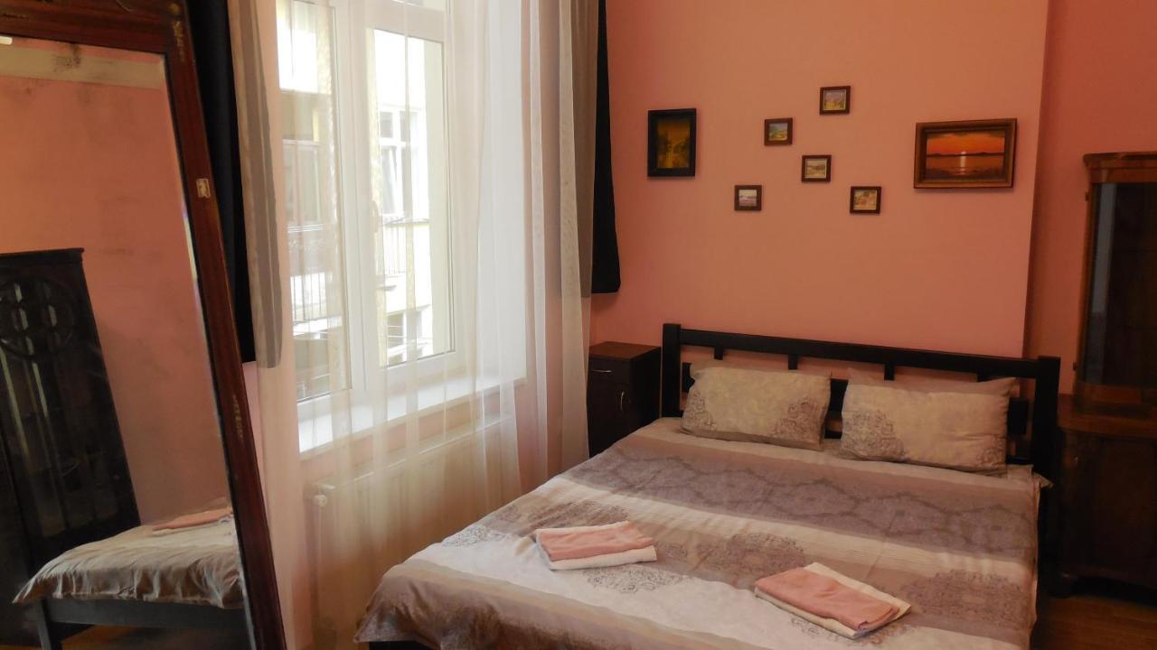 2 Room Apartment Near Opera House ลวีฟ ภายนอก รูปภาพ