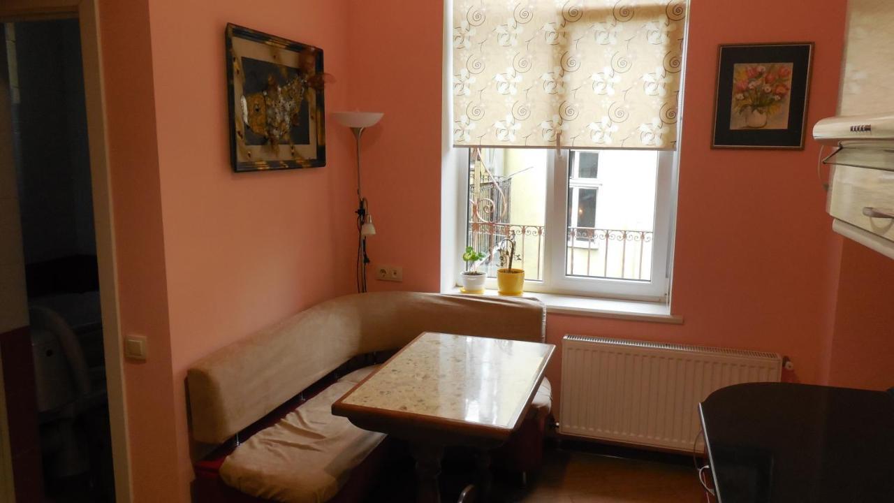 2 Room Apartment Near Opera House ลวีฟ ภายนอก รูปภาพ